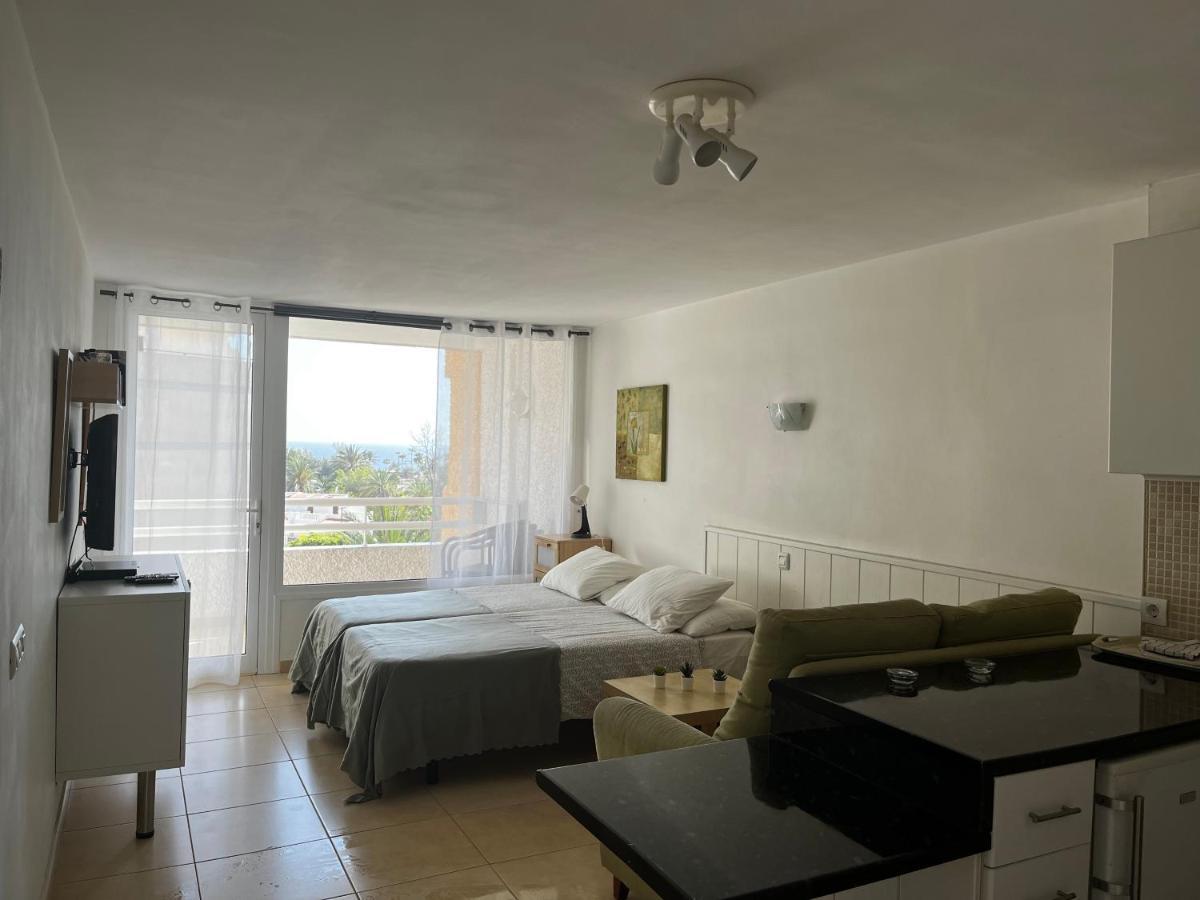 Borinquen Studio Apartment Playa Feñabe エクステリア 写真